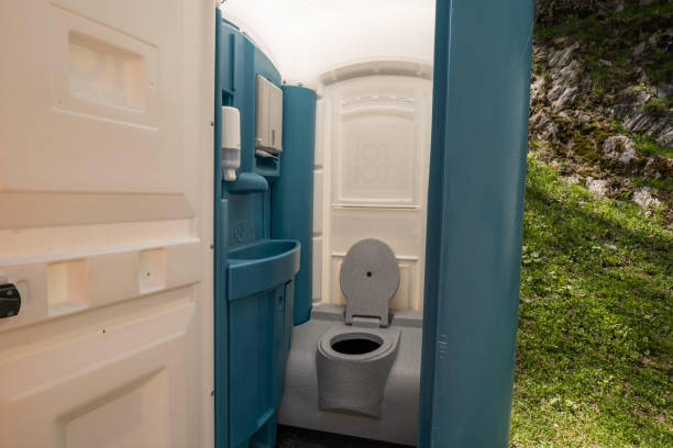 Best Sanitation services for porta potties  in Fredonia, WI