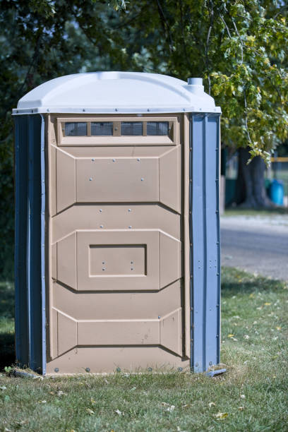 Best Wedding porta potty rental  in Fredonia, WI